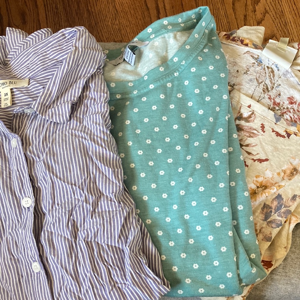 3 Womens tops